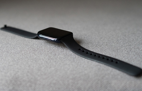 Oppo-Watch-side-profile-1340x754.jpg