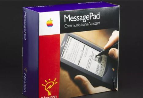 ↑苹果Newton MessagePad，1993年推出，售价900美元，被认为是iPad的原型